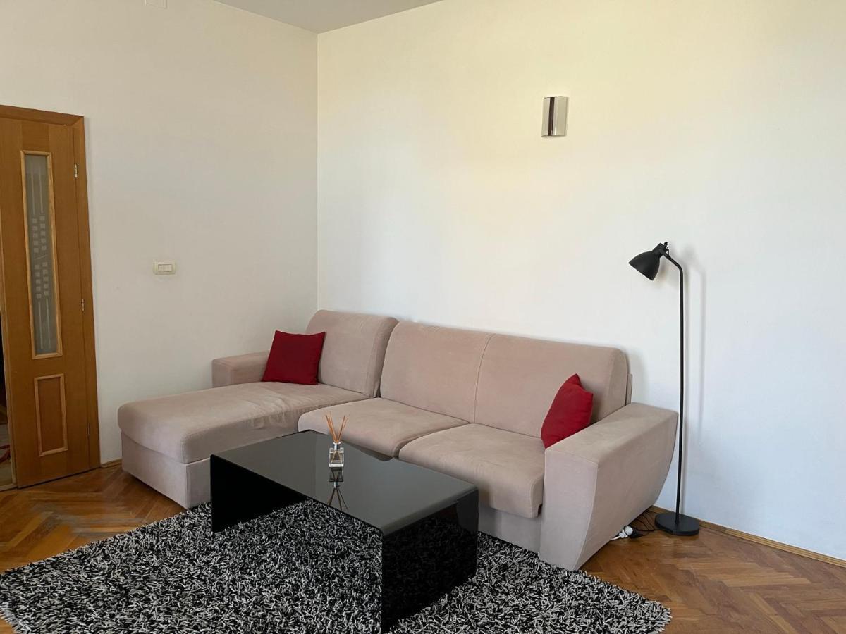 Schei Apartment 2 Брашов Екстериор снимка