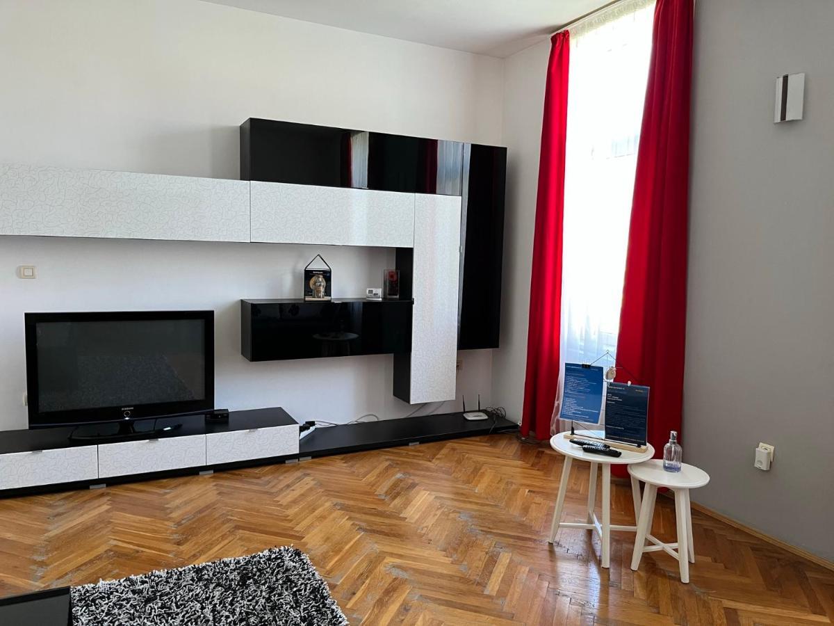 Schei Apartment 2 Брашов Екстериор снимка