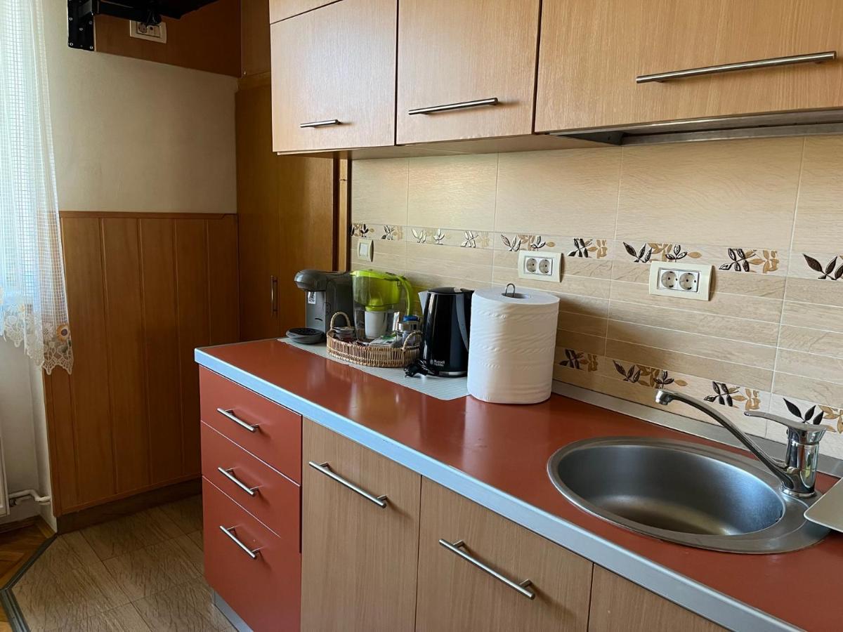 Schei Apartment 2 Брашов Екстериор снимка