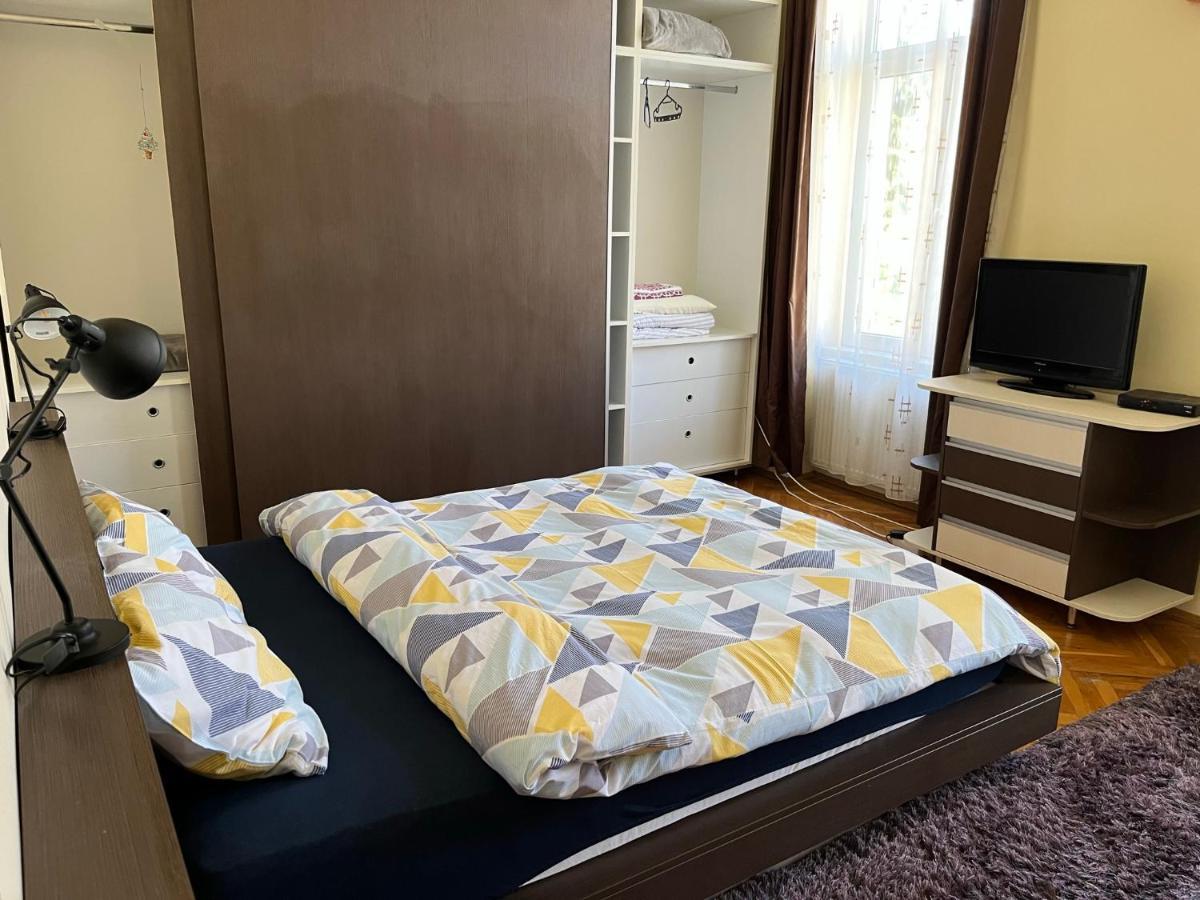 Schei Apartment 2 Брашов Екстериор снимка