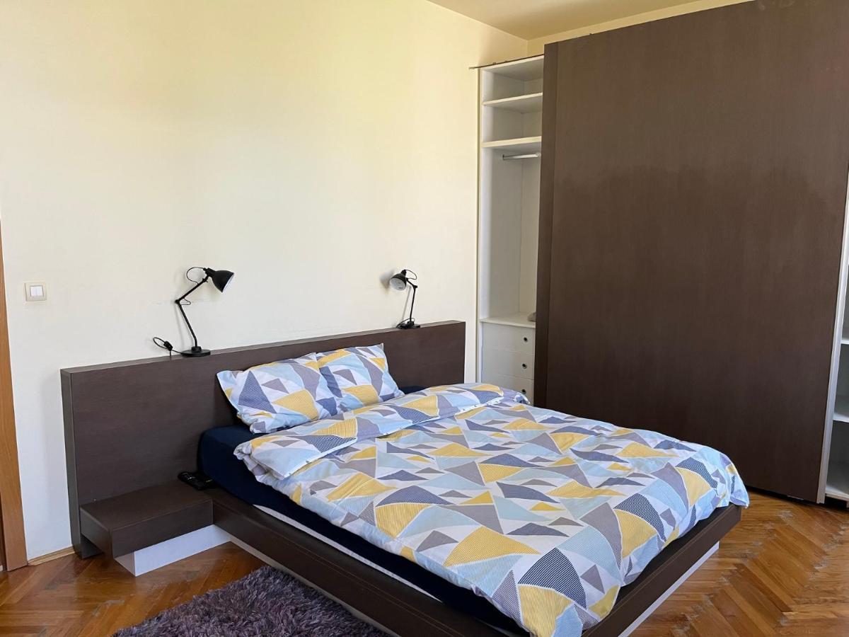Schei Apartment 2 Брашов Екстериор снимка