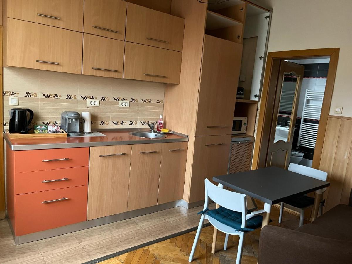 Schei Apartment 2 Брашов Екстериор снимка