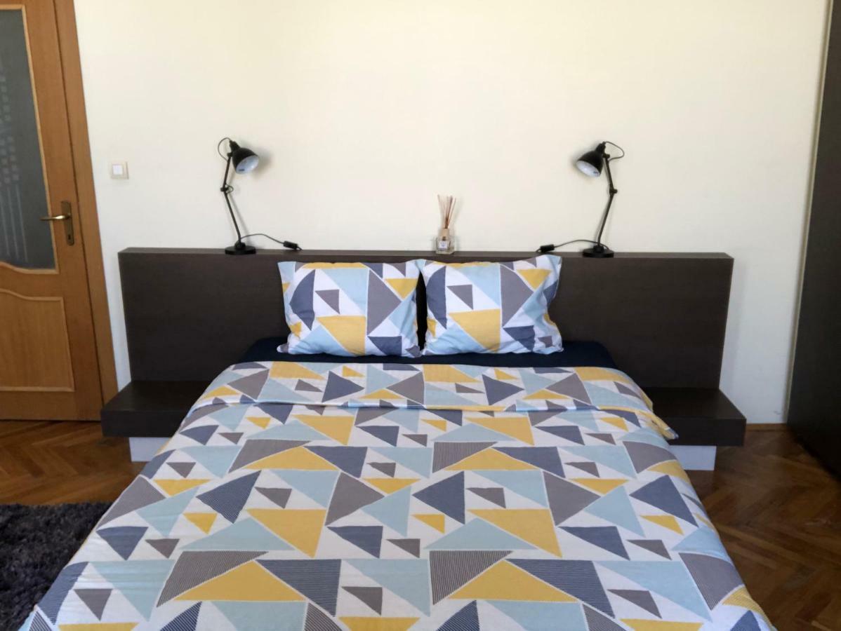 Schei Apartment 2 Брашов Екстериор снимка